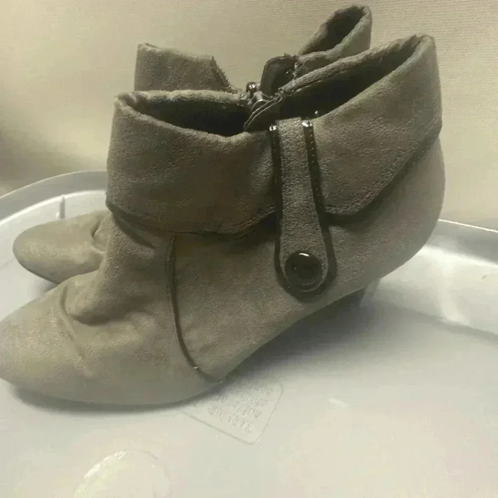 Life stride‎ woman’s gray boots